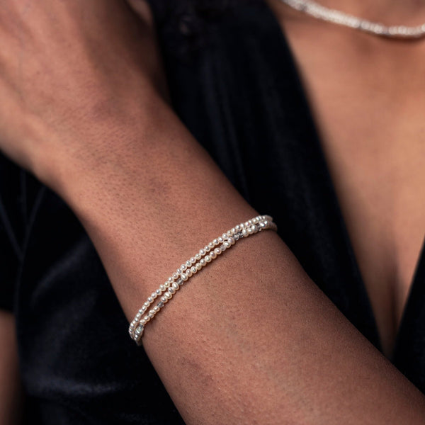 Elegantes Perlenarmband geschmückt mit Labradorit-Steinen - 18.5 cm / 2.0-3.0 mm - Armband