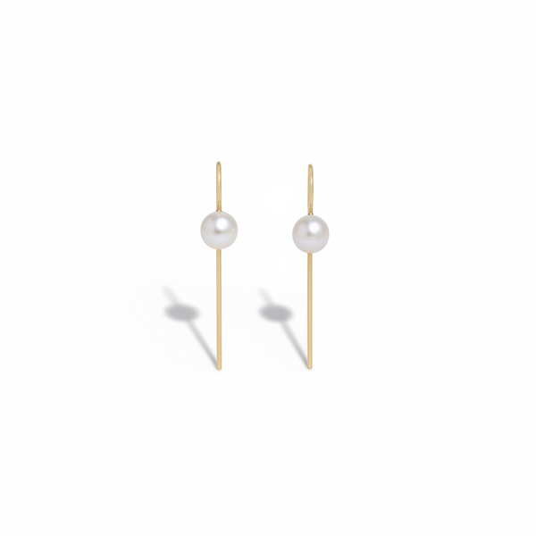 Frontale Ansicht Perlenohrringe mit Süßwasserperlen – VALLÉE